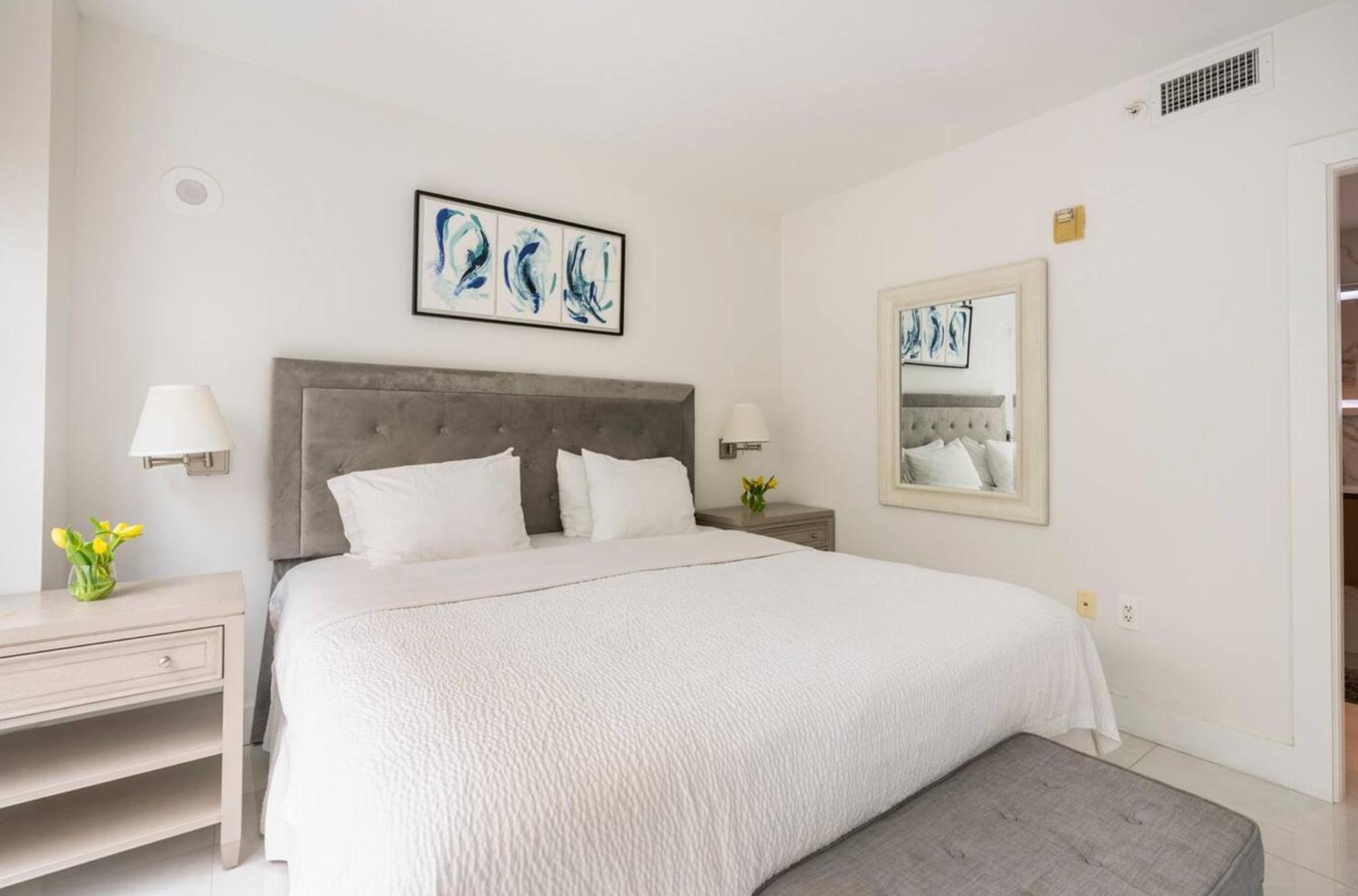 Beachfront Bentley Hotel One Bedroom Suite With Balcony And Beach Access Miami Beach Zewnętrze zdjęcie
