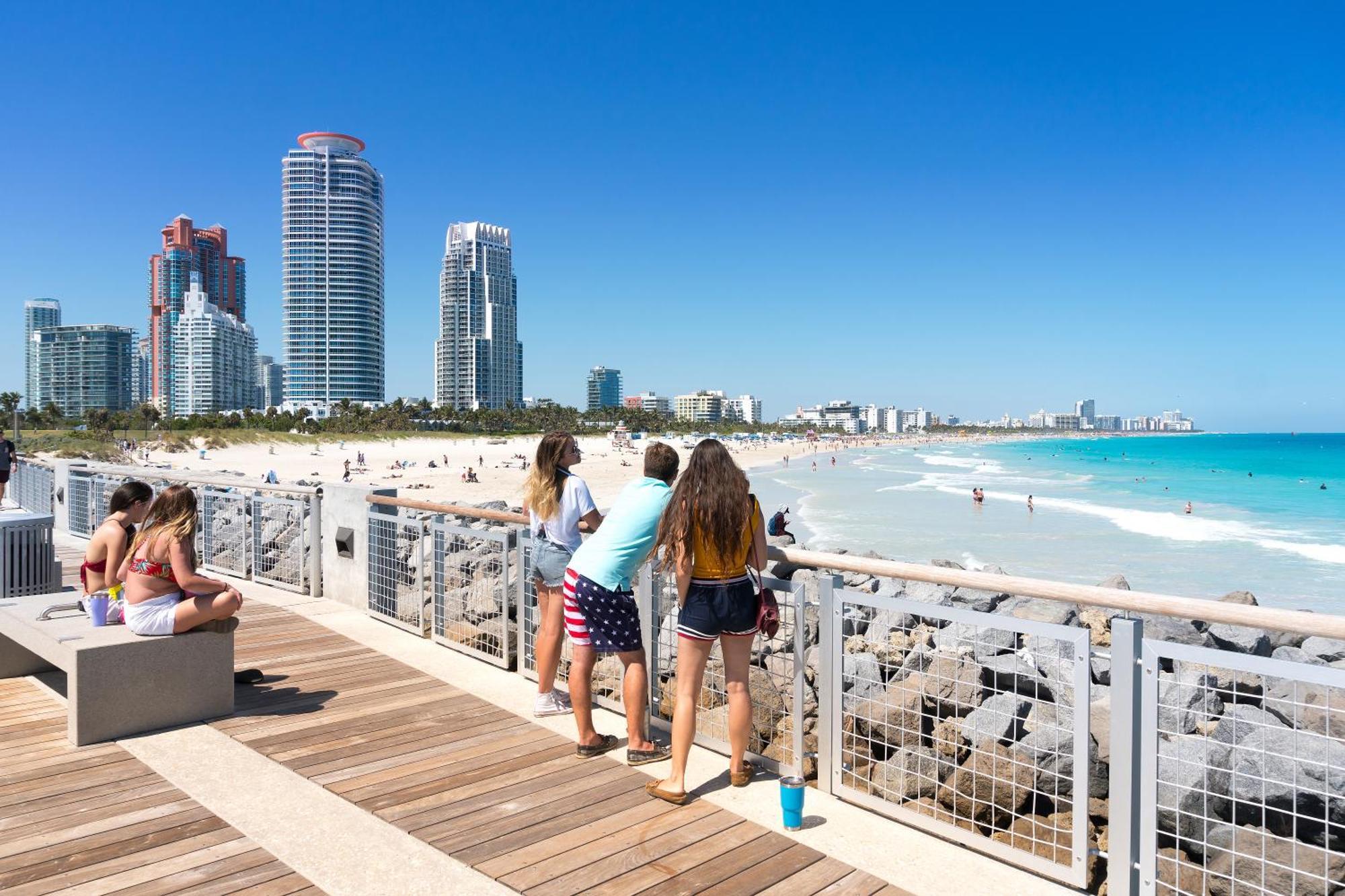Beachfront Bentley Hotel One Bedroom Suite With Balcony And Beach Access Miami Beach Zewnętrze zdjęcie